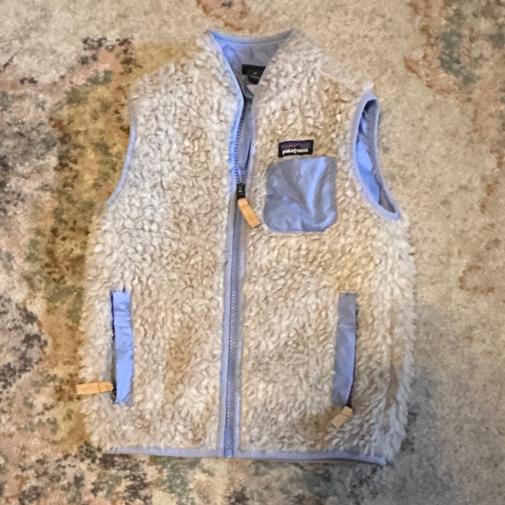 Patagonia Cream and Light Blue Fleece Vest